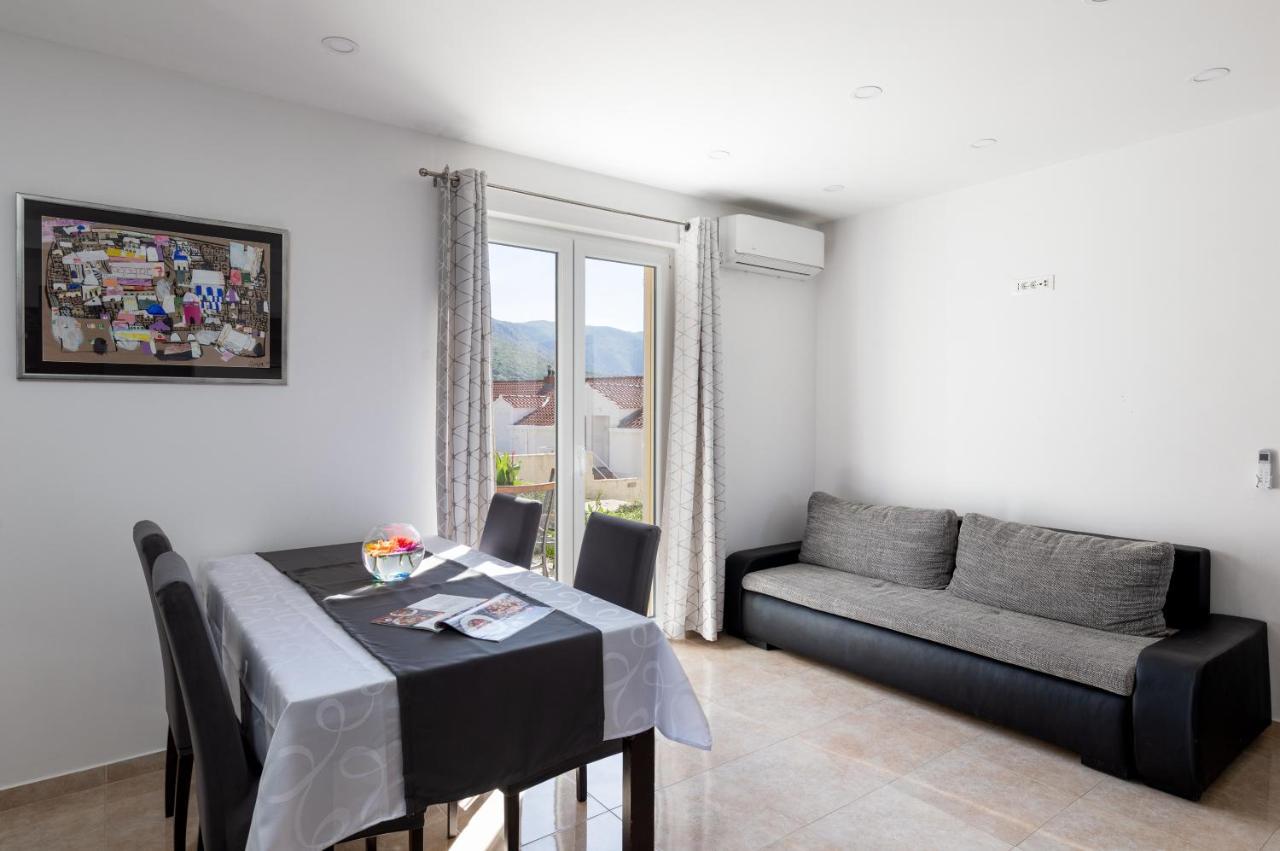 מליני Amarillo Apartments מראה חיצוני תמונה